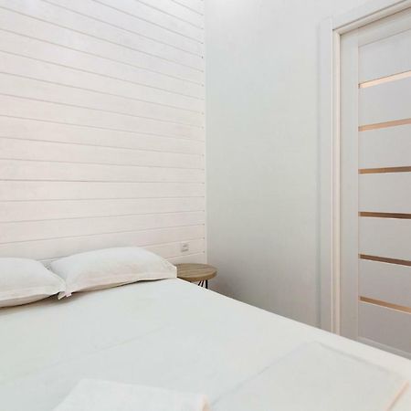 Leogrand One-Bedroom Apartments On Tugan-Baranovskogo 24 Leopoli Esterno foto