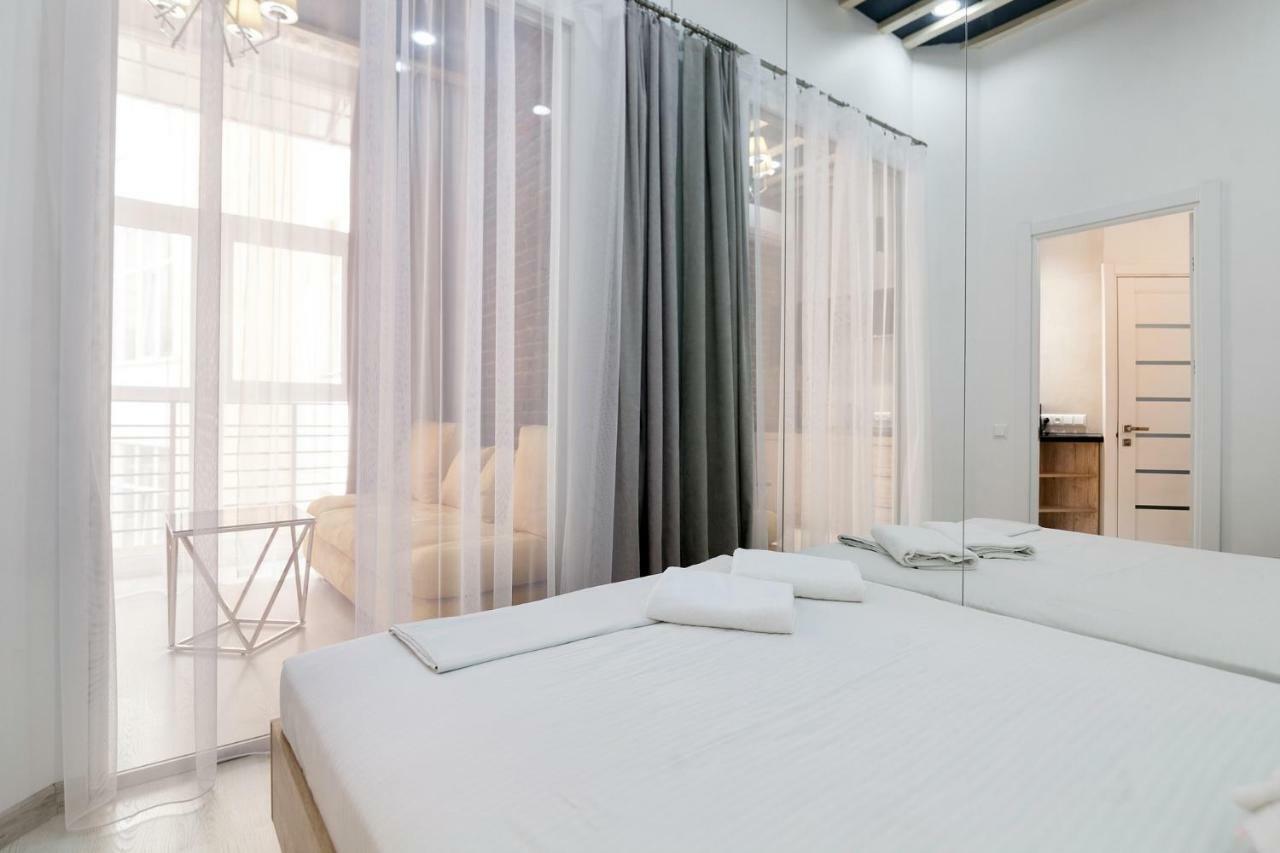 Leogrand One-Bedroom Apartments On Tugan-Baranovskogo 24 Leopoli Esterno foto